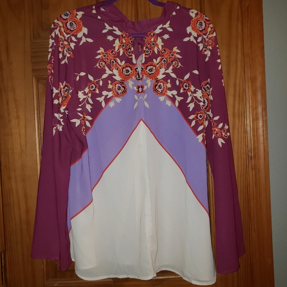 Suzanne Betro keyhole blouse 1X - Picture 1 of 6